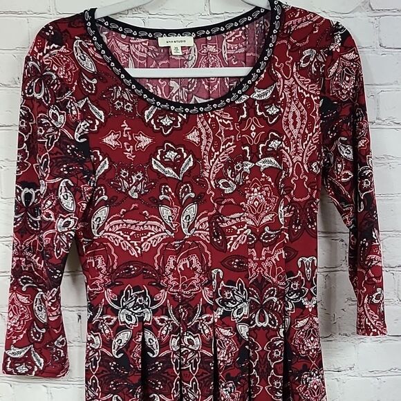 Max Studio Red Pleated Floral-Print Fit & Flare Jersey Knit Knee Length Dress - Picture 2 of 9